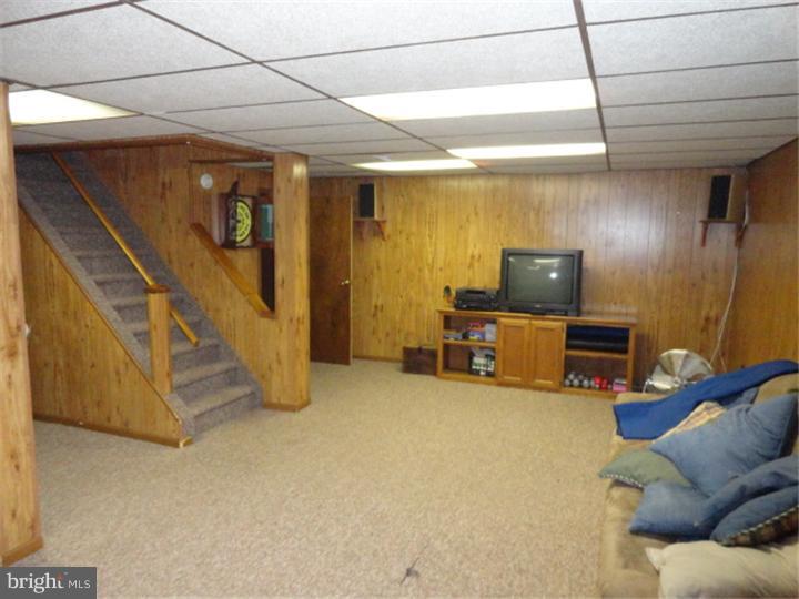 935 Roeloffs Road Yardley, PA 19067 - Photo 13 of 13 Gallery Image 13