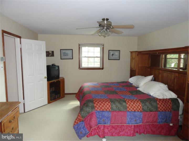 935 Roeloffs Road Yardley, PA 19067 - Photo 10 of 13 Gallery Image 10