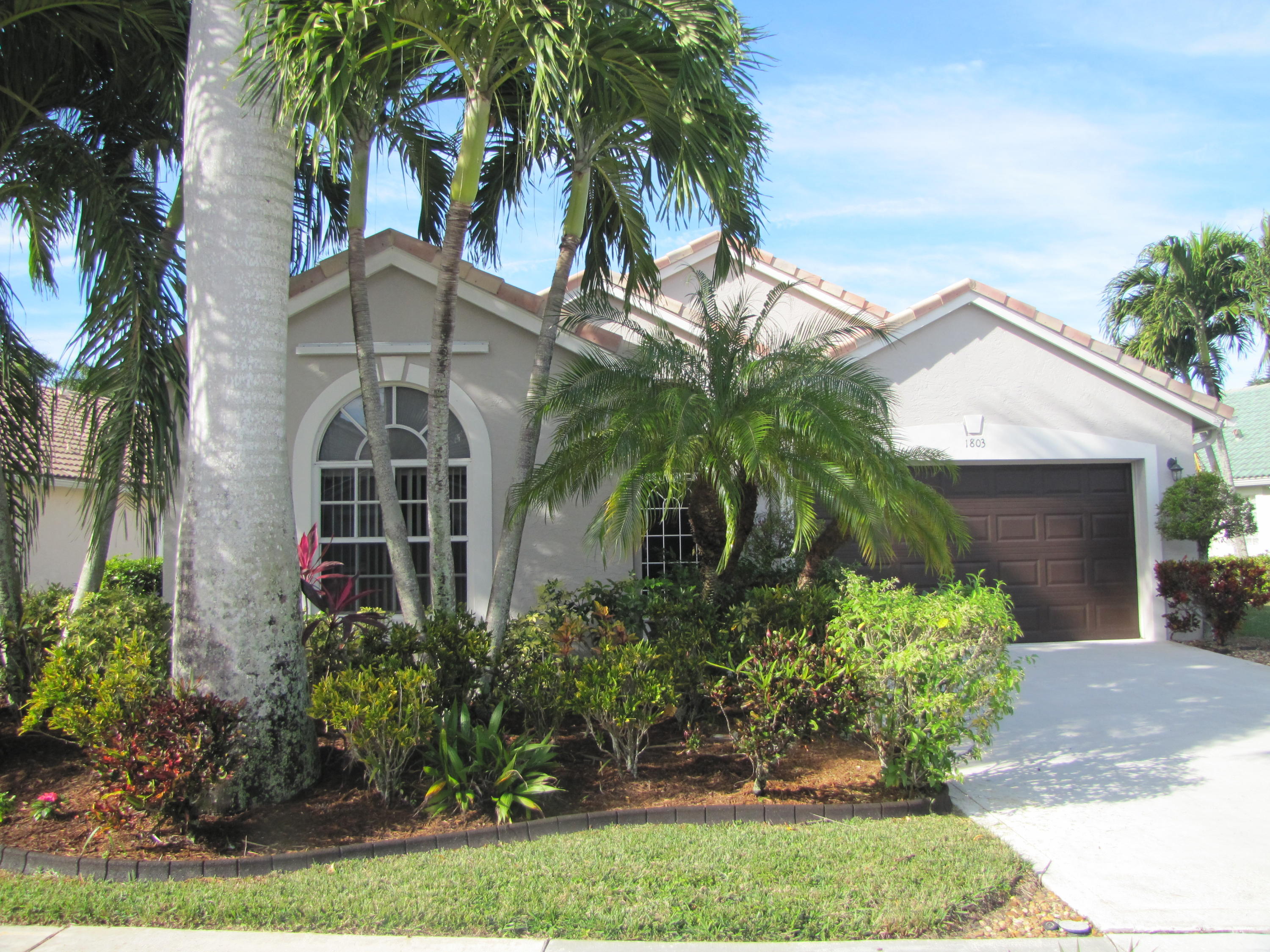 1803 Barnstable Road Wellington, FL 33414 - Photo 3 of 44 IMG_4914