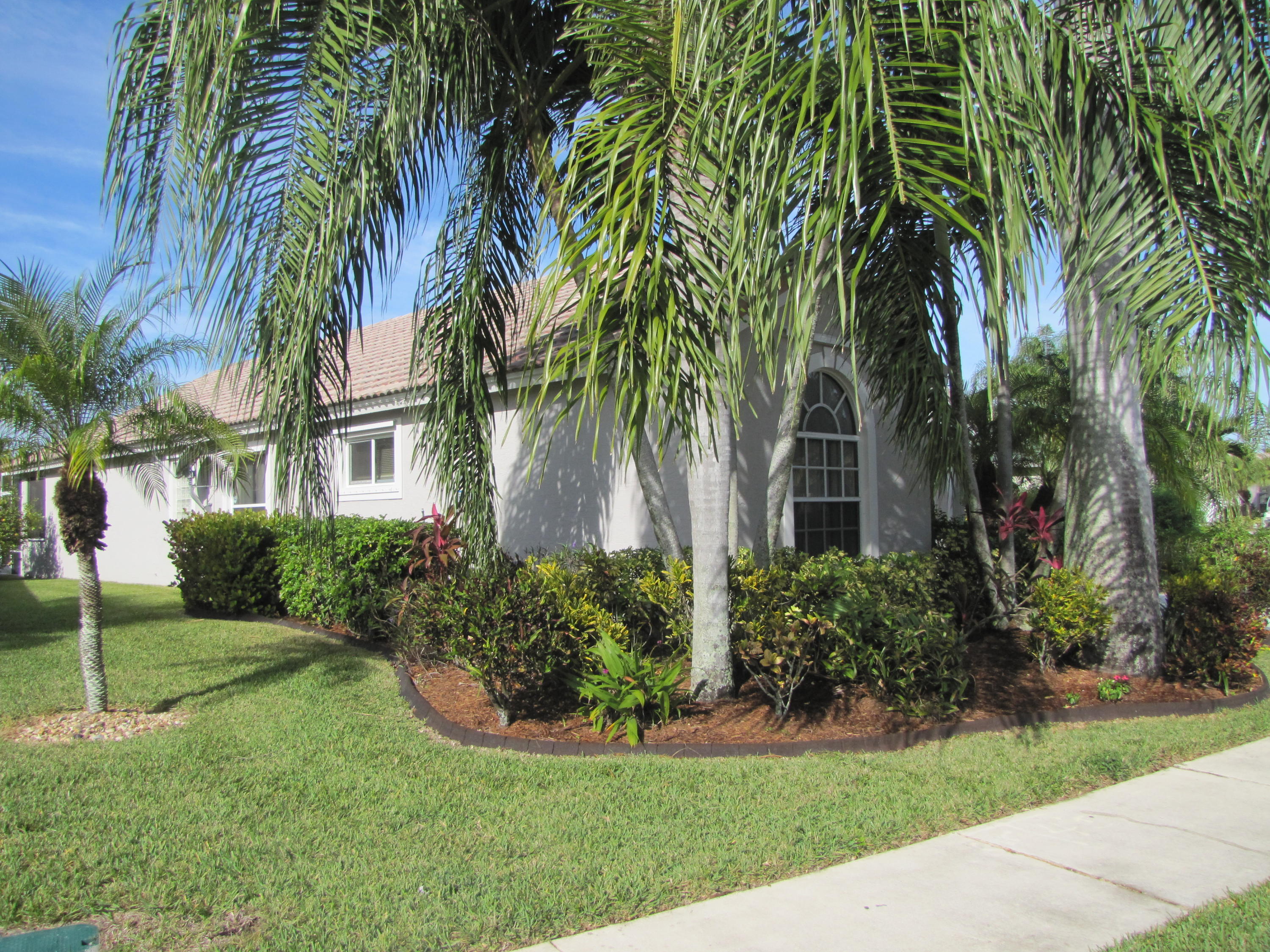 1803 Barnstable Road Wellington, FL 33414 - Photo 5 of 44 IMG_4916