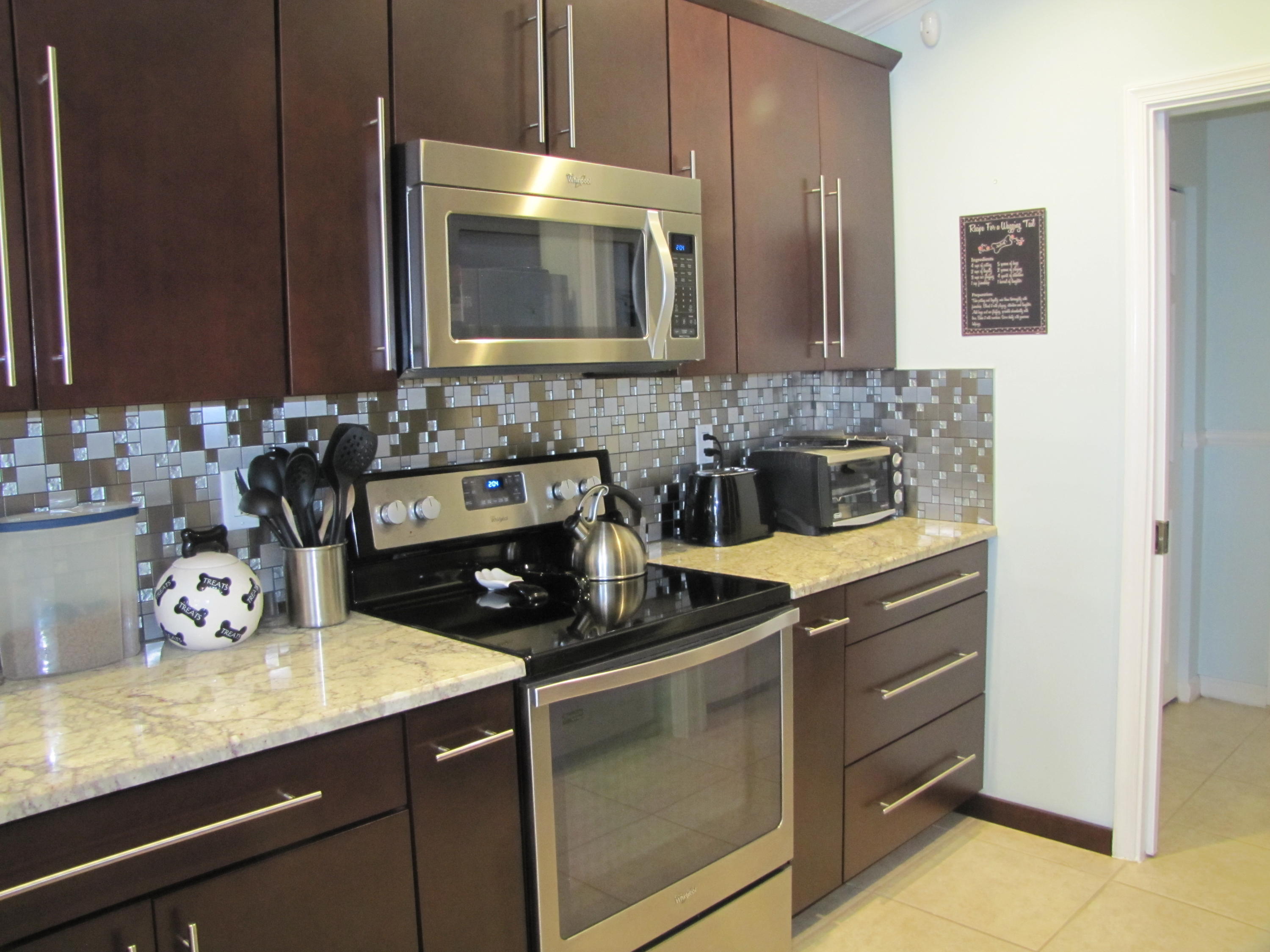 1803 Barnstable Road Wellington, FL 33414 - Photo 6 of 44 IMG_4863