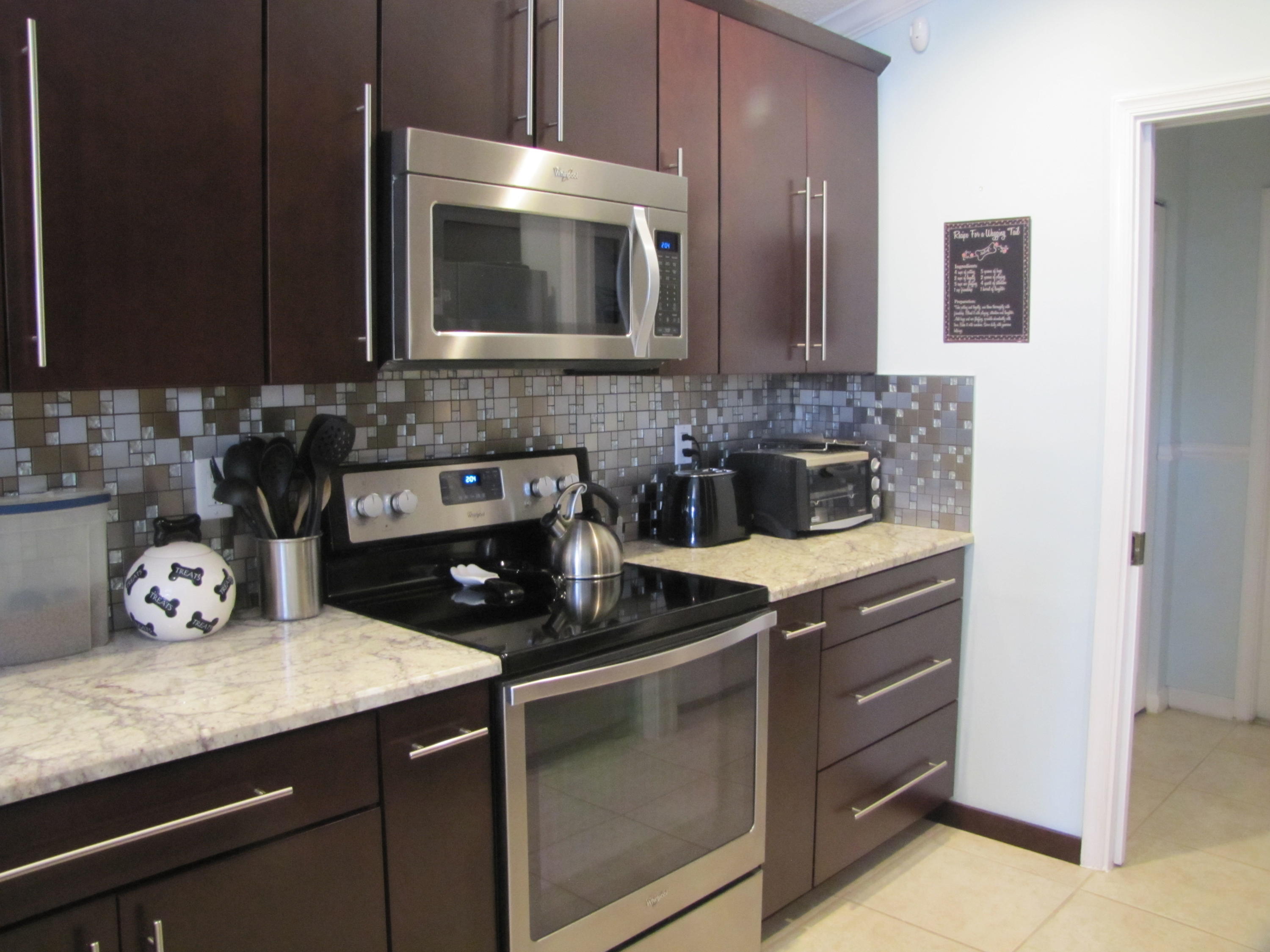 1803 Barnstable Road Wellington, FL 33414 - Photo 10 of 44 IMG_4864