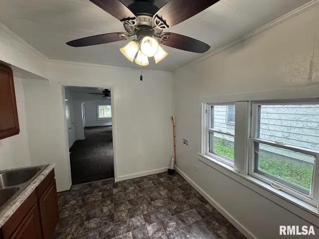 $60,000 | 410 East Thrush Avenue, Peoria, IL 61603