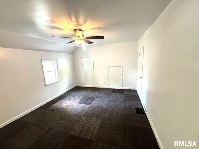 $60,000 | 410 East Thrush Avenue, Peoria, IL 61603