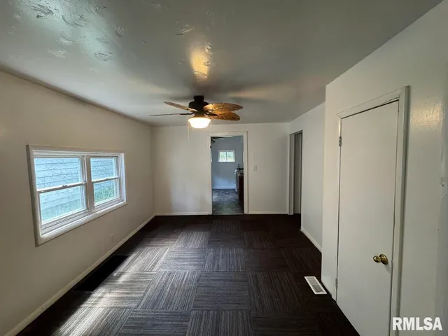 $60,000 | 410 East Thrush Avenue, Peoria, IL 61603