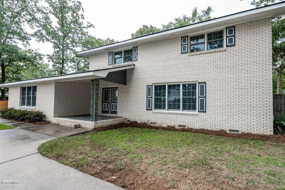 1302 Leverette Road Warner Robins, GA 31088 - Photo 2 of 33 33-DSC03664