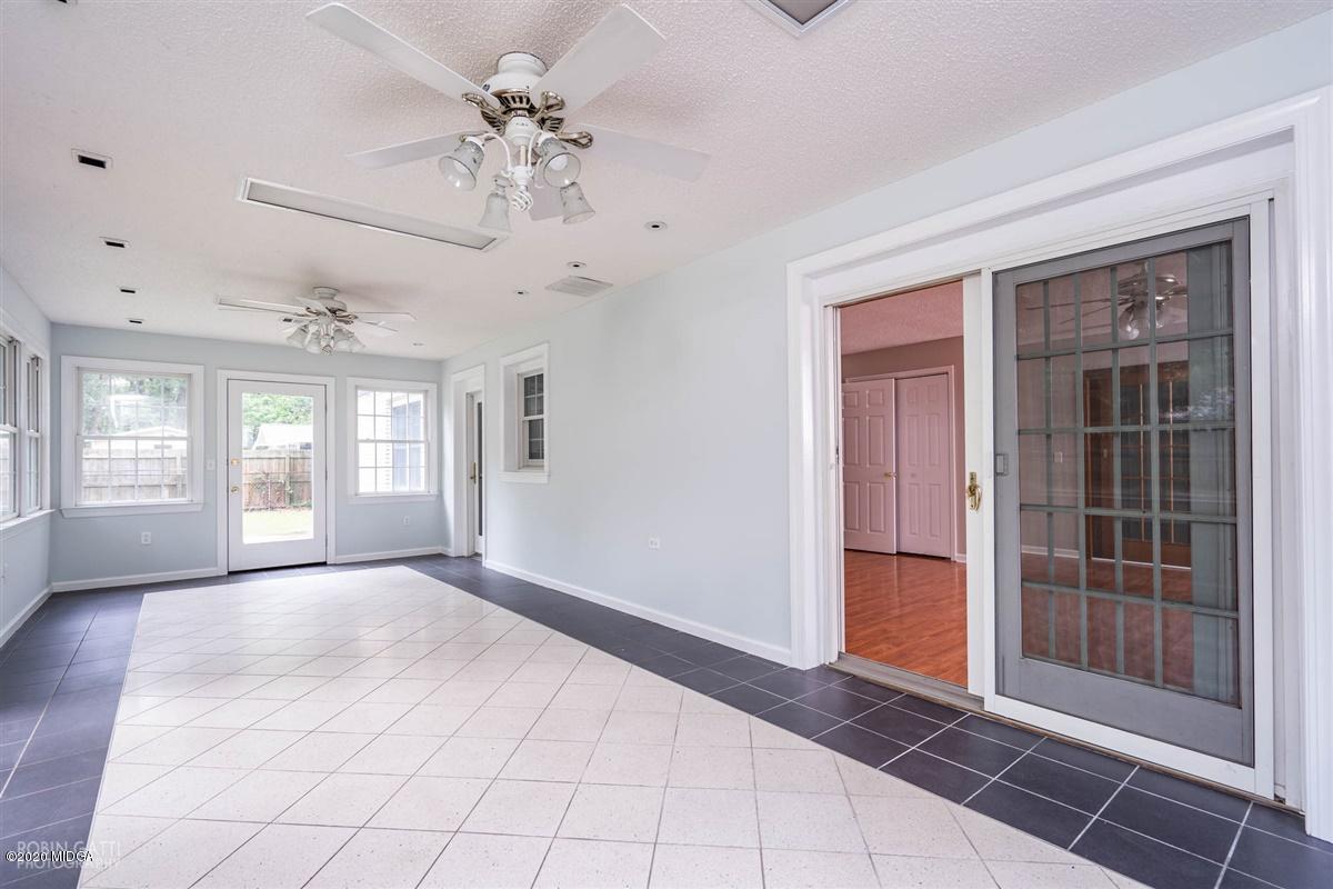 1302 Leverette Road Warner Robins, GA 31088 - Photo 15 of 33 27-DSC03654