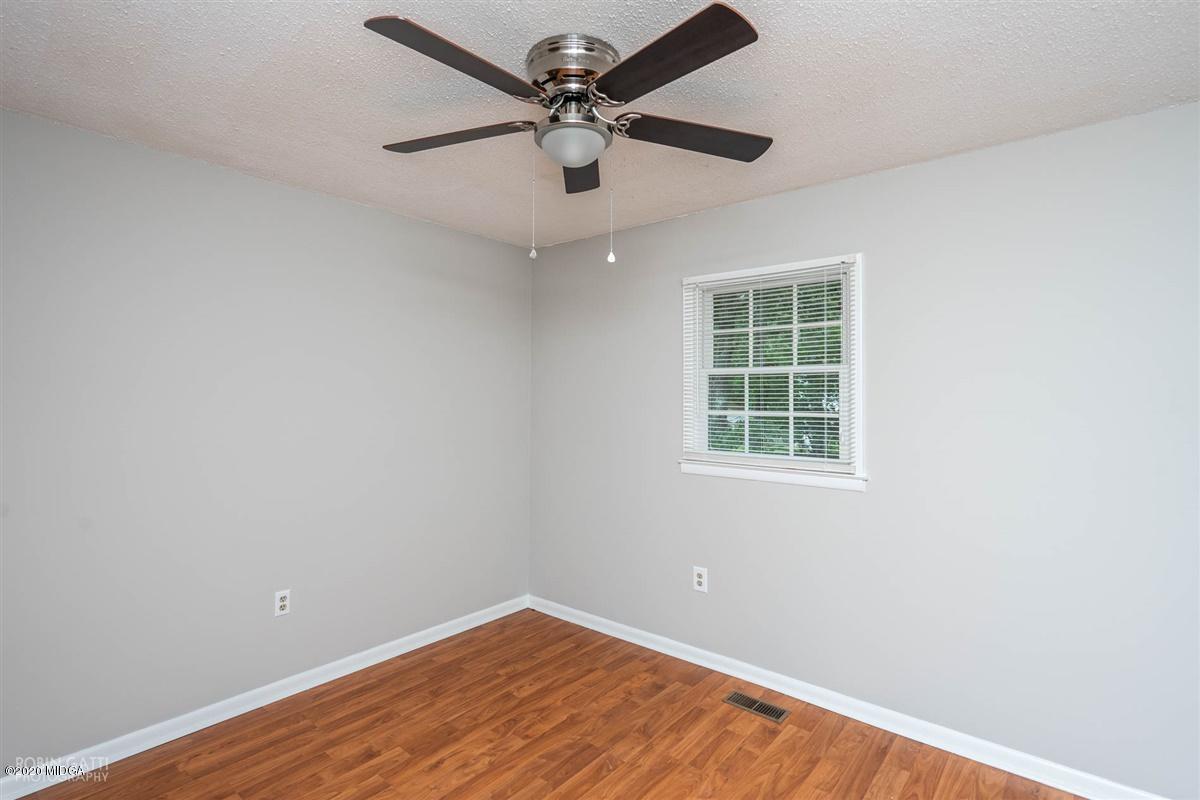 1302 Leverette Road Warner Robins, GA 31088 - Photo 24 of 33 03-DSC03603