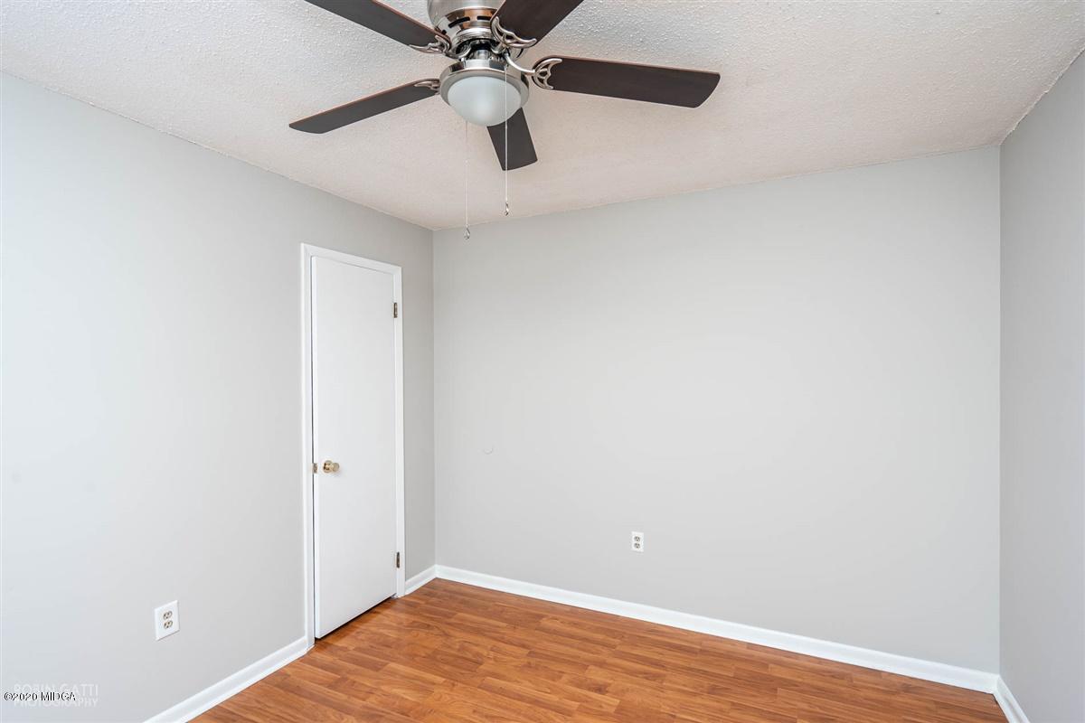 1302 Leverette Road Warner Robins, GA 31088 - Photo 25 of 33 04-DSC03604
