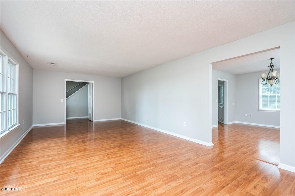 1302 Leverette Road Warner Robins, GA 31088 - Photo 7 of 33 13-DSC03619