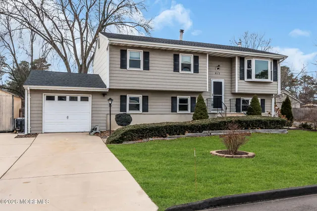 $3,500 | 613 Champlain Street, Toms River, NJ 08757