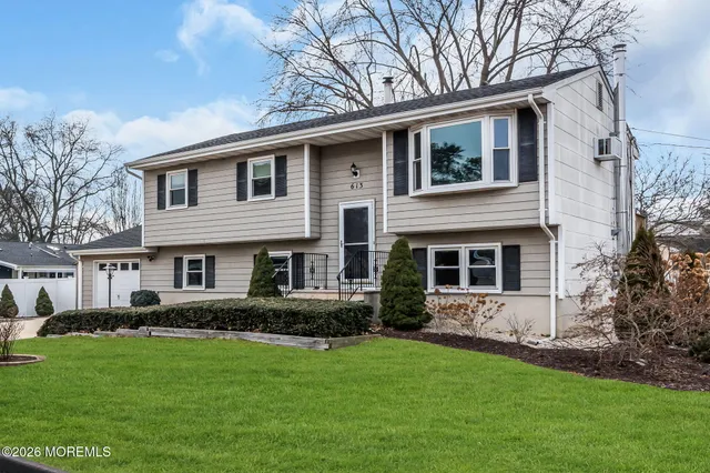 $3,500 | 613 Champlain Street, Toms River, NJ 08757