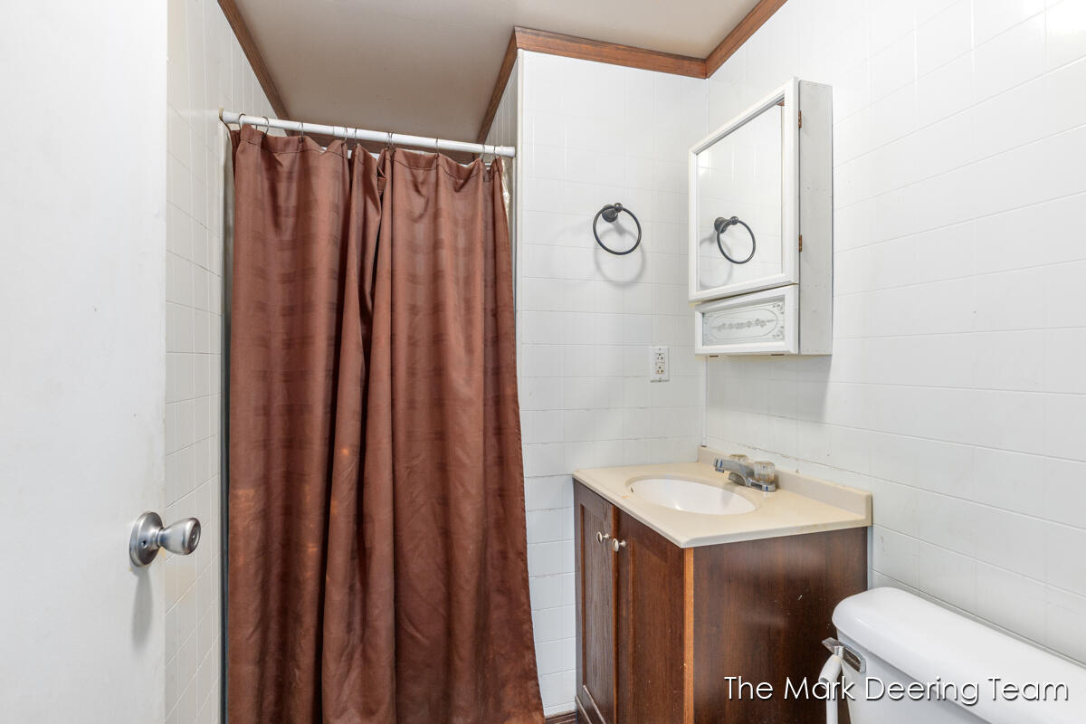 522 Ionia Street Belding, MI 48809 - Photo 16 of 24 IMG_1016
