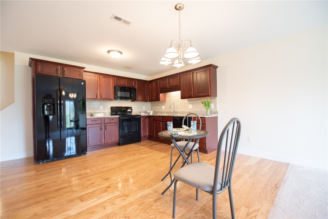 7 Gray Coach Lane, Unit 711 Cranston, RI 02921 - Photo 7 of 28