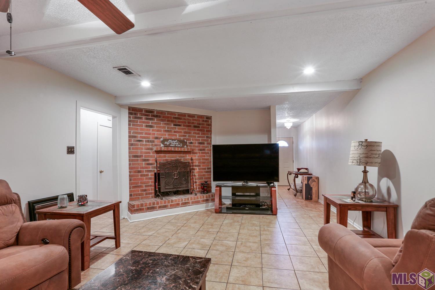 13629 Rampart Court Baton Rouge, LA 70810 - Photo 4 of 17 Gallery Image 4