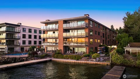 $1,474,998 | 6225 Lake Washington Boulevard Northeast, Unit 209, Kirkland, WA 98033