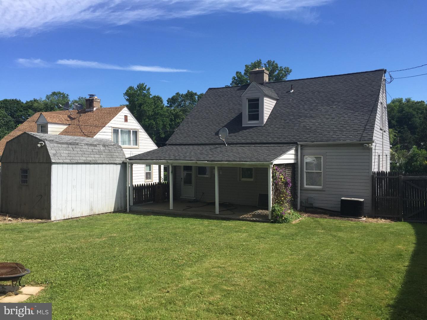 2318 Edwards Road Abington, PA 19001 - Photo 17 of 25 Back Yard