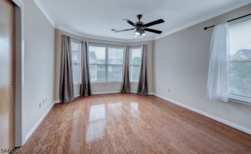 32 Rebecca Road East Hanover, NJ 07936 - Photo 16 of 35