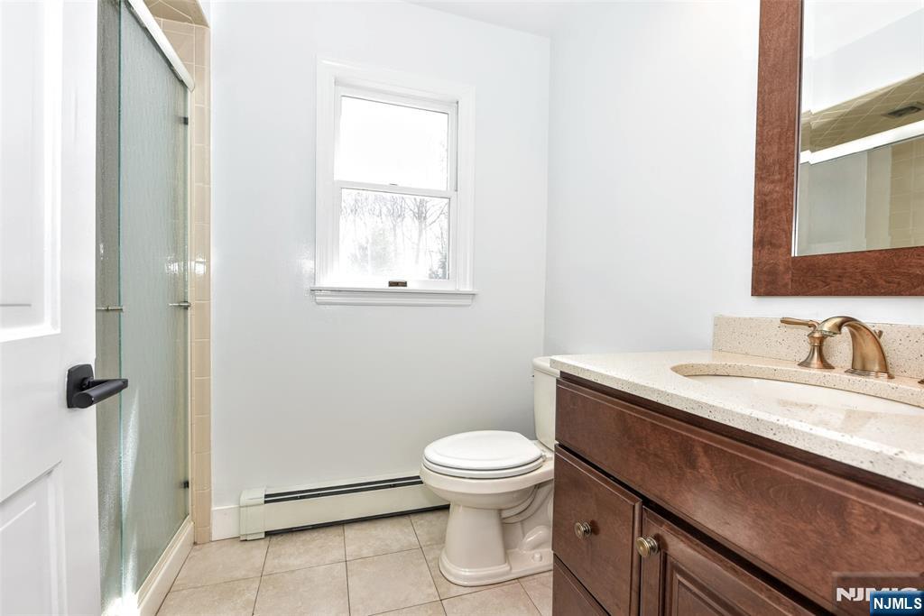 10 Knollwood Road Upper Saddle River, NJ 07458 - Photo 18 of 38