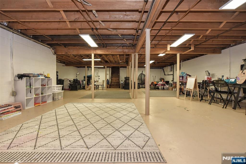 10 Knollwood Road Upper Saddle River, NJ 07458 - Photo 29 of 38