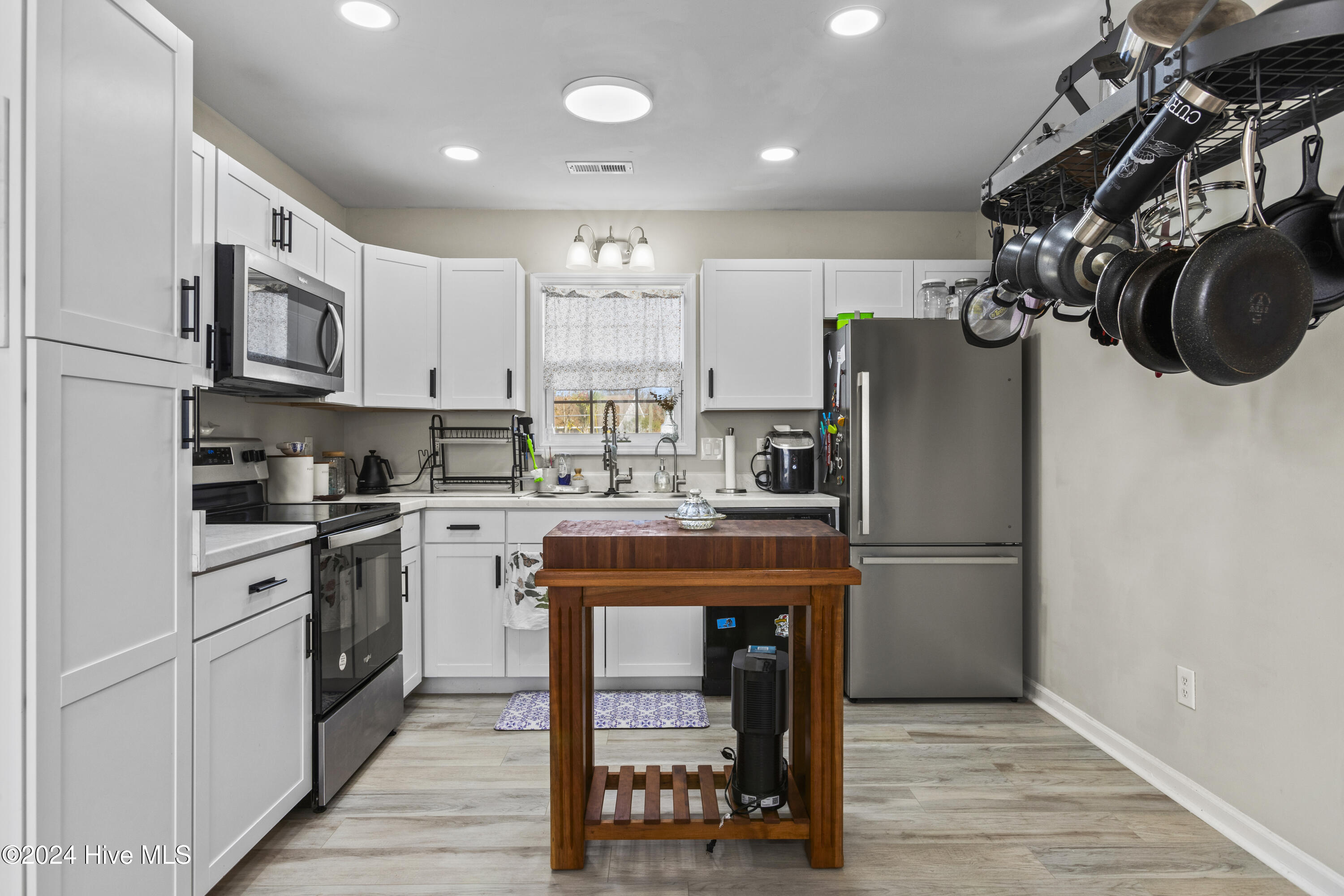 509 Amber Avenue Hubert, NC 28539 - Photo 9 of 22 10