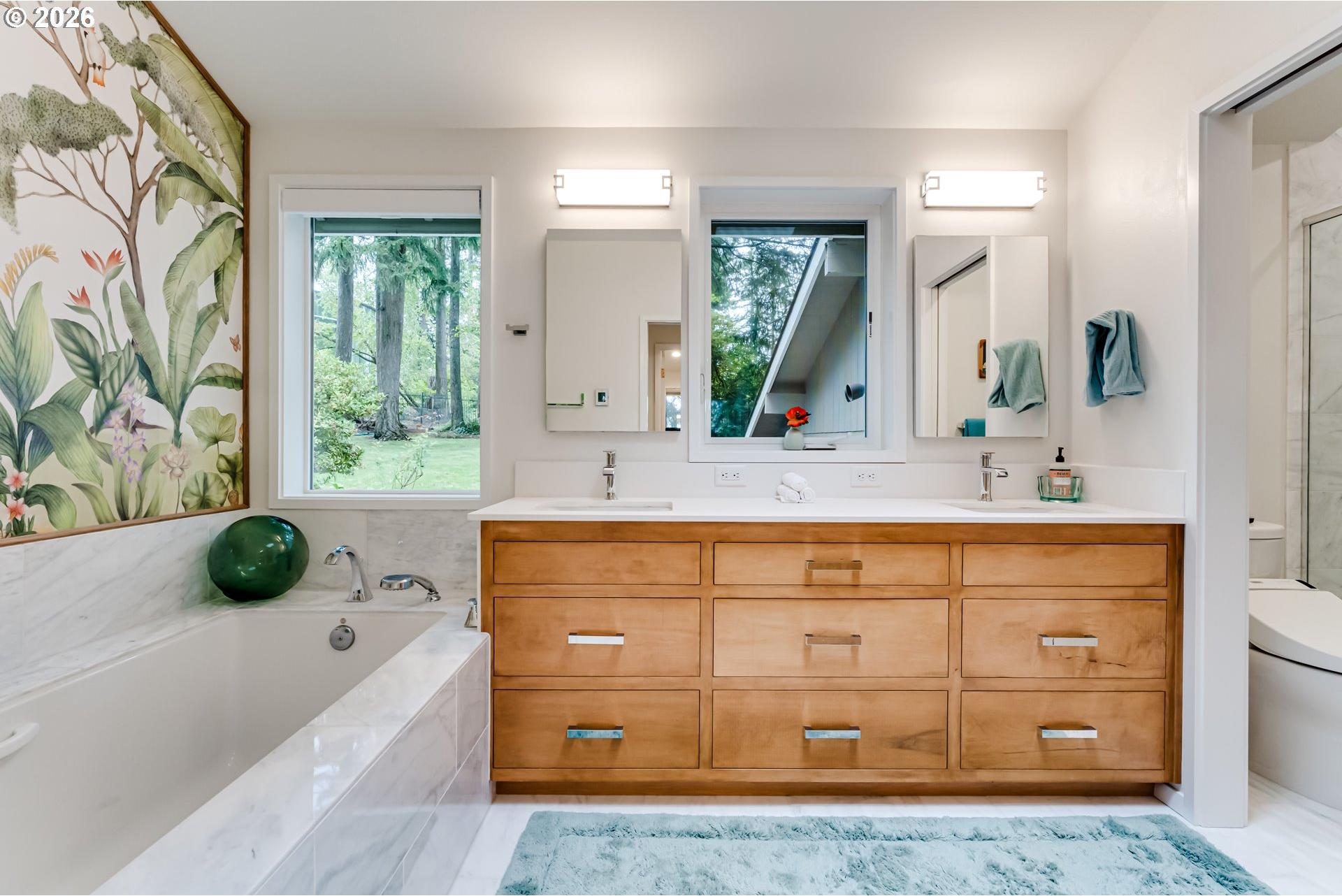 3815 Spring Boulevard Eugene, OR 97405 - Photo 32 of 48 Owner's Suite Bathroom