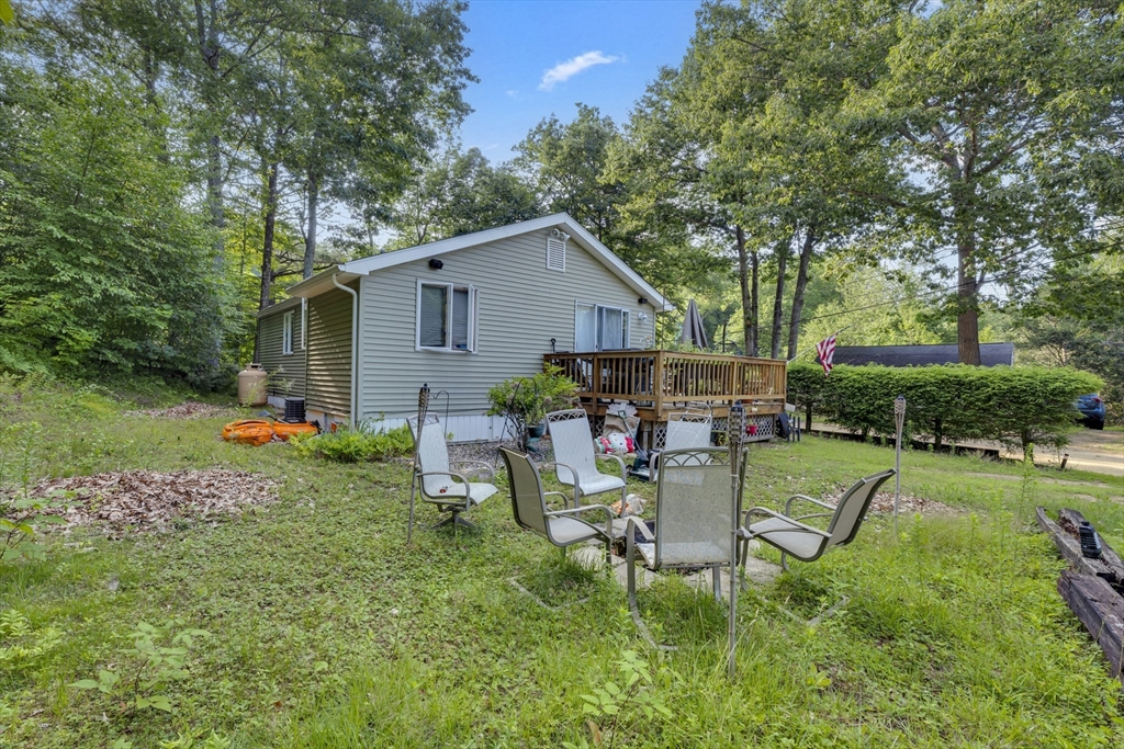 2 Roberts Park Road Holland, MA 01521 - Photo 6 of 10