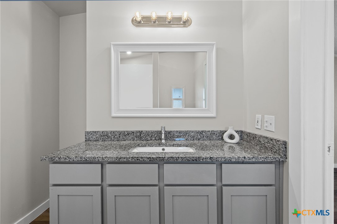 183 Altamira Avenue Elgin, TX 78621 - Photo 21 of 37