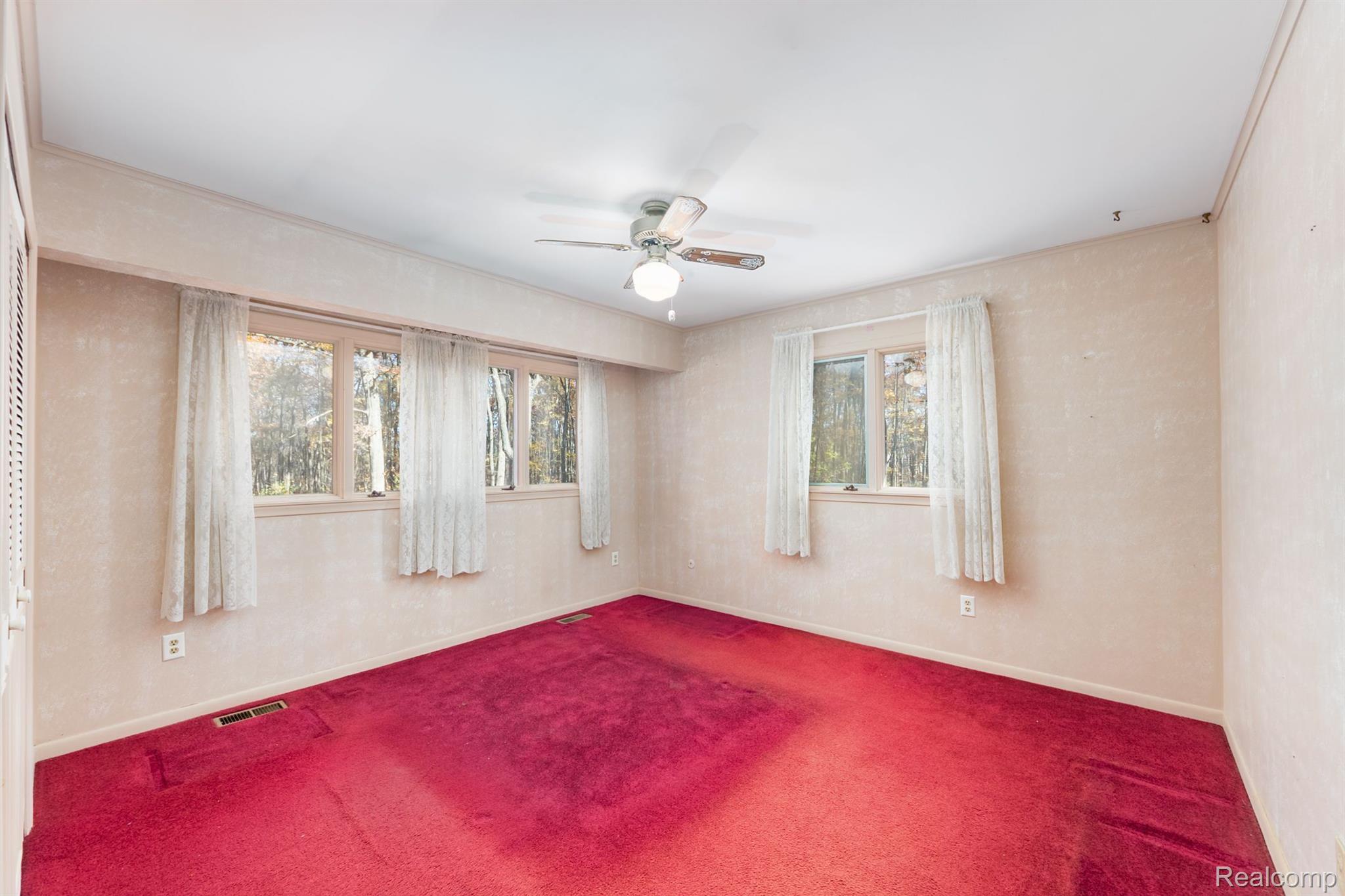 3290 Norton Road Howell, MI 48843 - Photo 13 of 27 Gallery Image 13