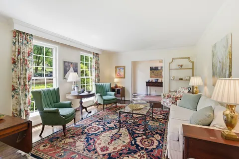 $899,000 | 5802 Vine Ridge Drive, Nashville, TN 37205