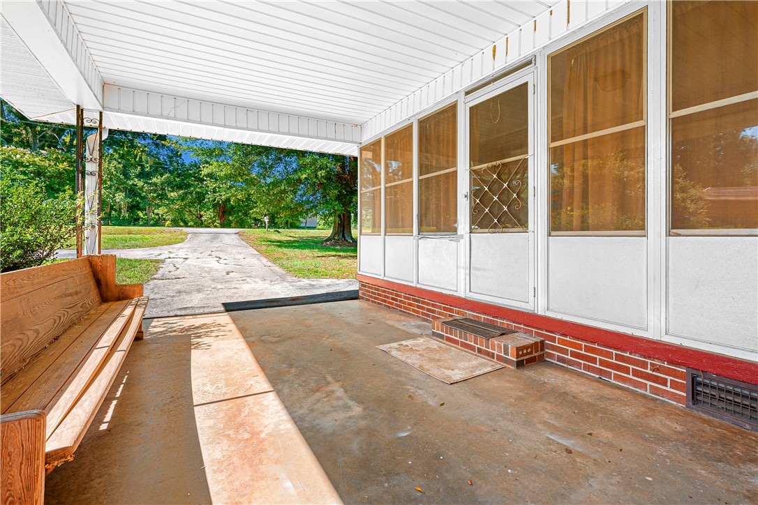 1128 Friendship Road Seneca, SC 29678 - Photo 23 of 32 Carport