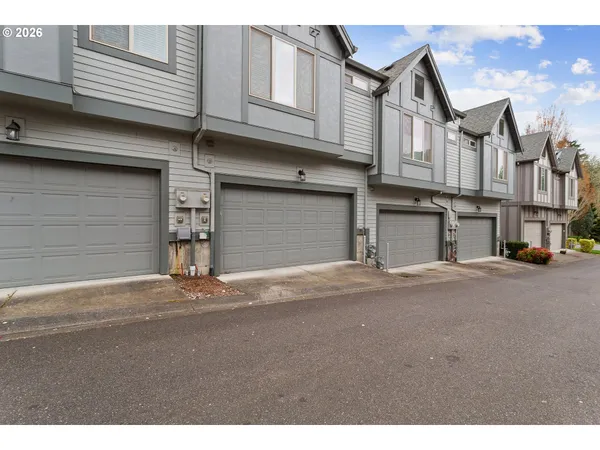 $432,000 | 16167 Northwest Centine Lane, Portland, OR 97229