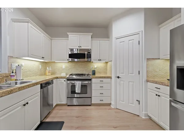 $432,000 | 16167 Northwest Centine Lane, Portland, OR 97229