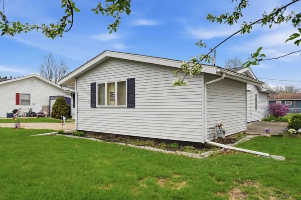 $149,900 | 1201 Long Court, Sterling, IL 61081
