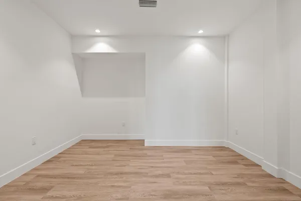 $3,500 | 41 Southwest Seminole Street, Unit 204, Stuart, FL 34994