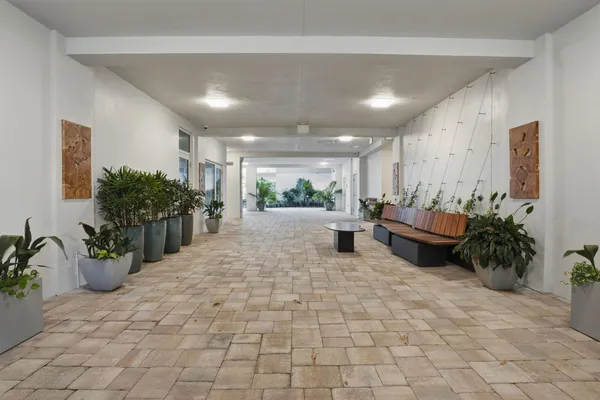 $3,500 | 41 Southwest Seminole Street, Unit 204, Stuart, FL 34994