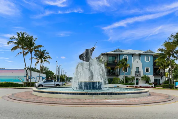 $3,500 | 41 Southwest Seminole Street, Unit 204, Stuart, FL 34994