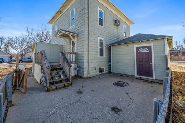 $185,000 | 201 East Adams Avenue, Luverne, MN 56156