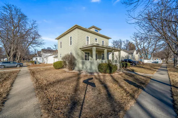 $185,000 | 201 East Adams Avenue, Luverne, MN 56156