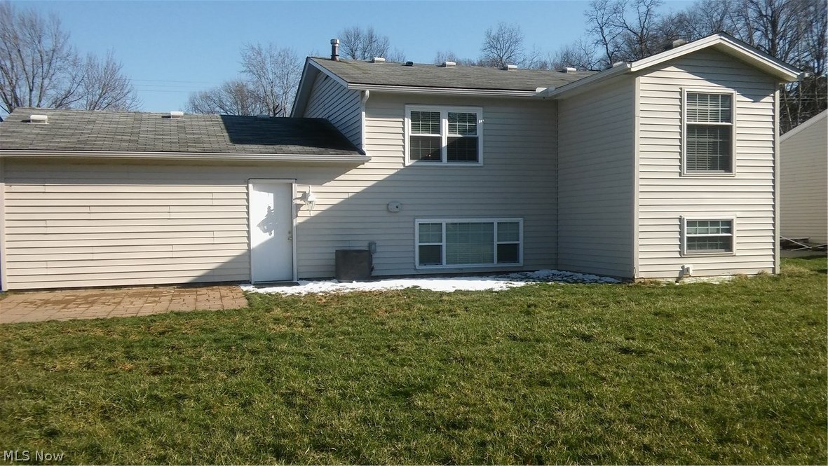 14717 Darrow Road Vermilion, OH 44089 - Photo 17 of 20 Rear View of home
