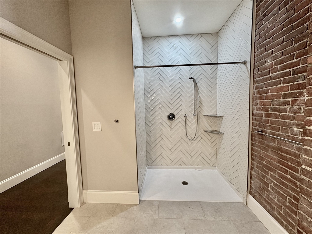 281 Franklin Street, Unit 501 Boston, MA 02110 - Photo 6 of 9