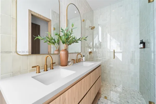 $25,000 | 8625 Northeast 10th Avenue, Miami, FL 33138