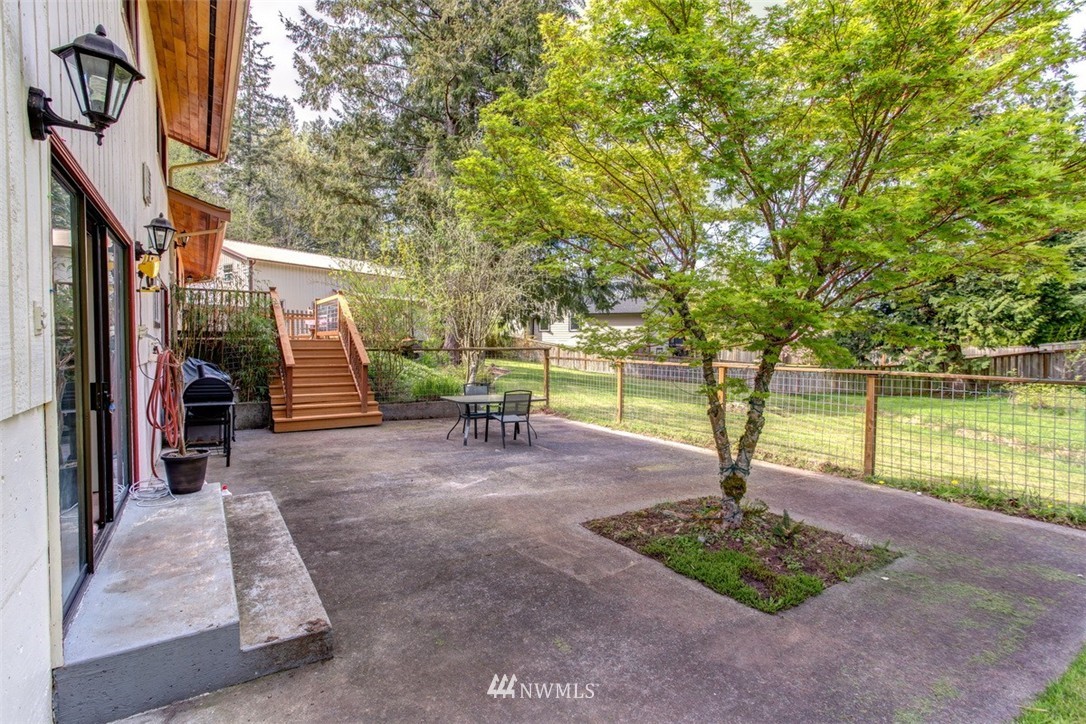 4003 Lakeway Drive Bellingham, WA 98229 - Photo 18 of 24