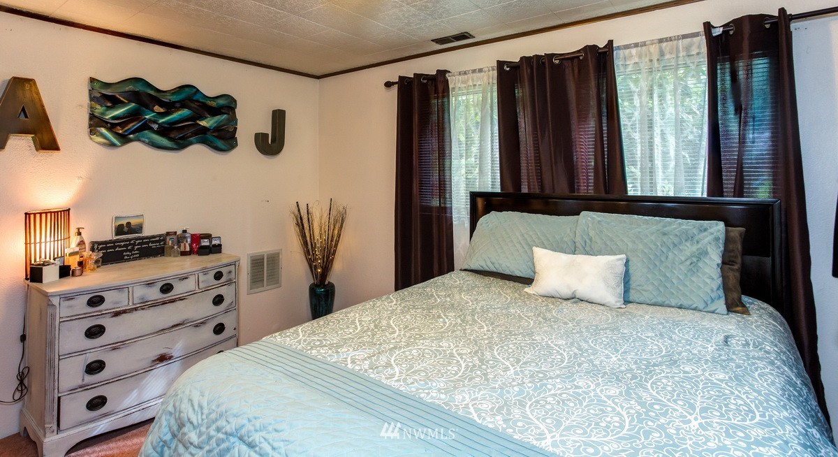 4003 Lakeway Drive Bellingham, WA 98229 - Photo 20 of 24