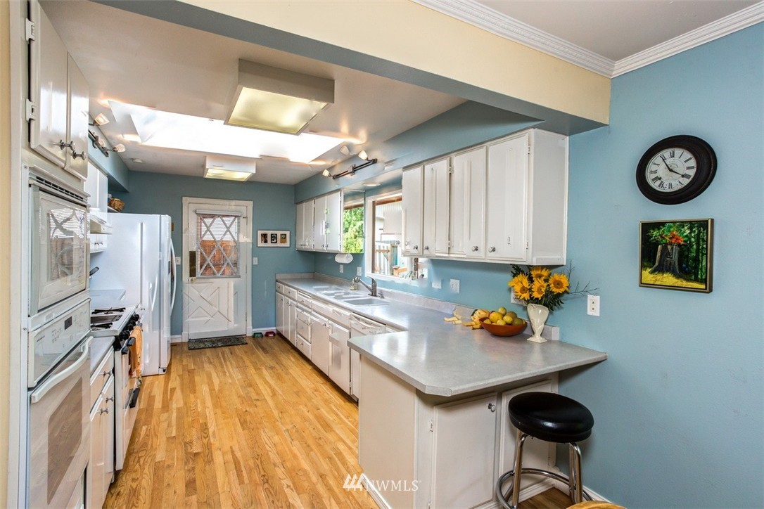 4003 Lakeway Drive Bellingham, WA 98229 - Photo 6 of 24