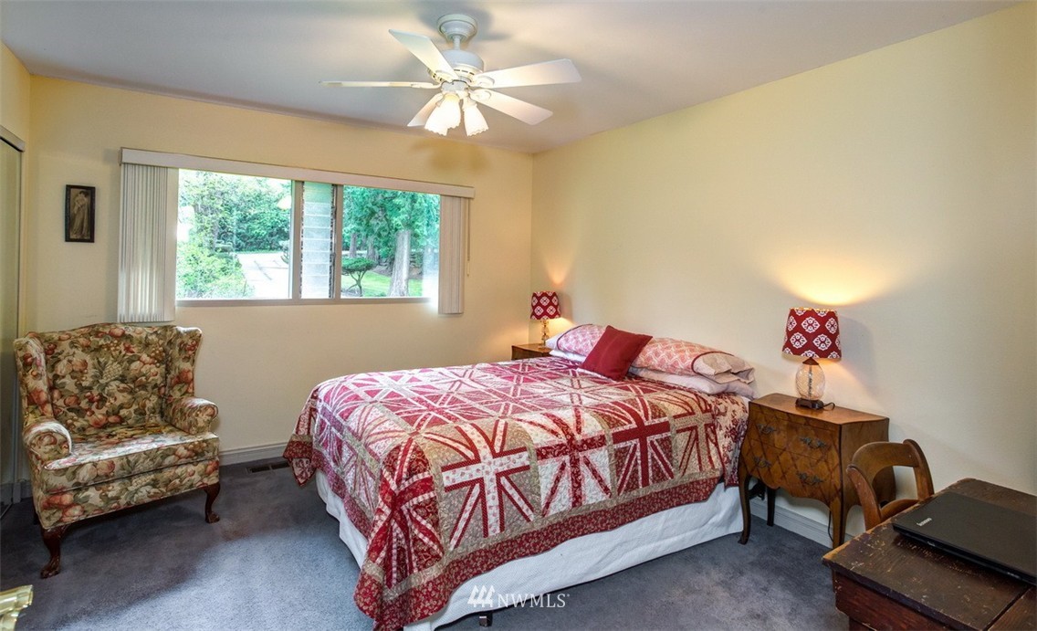 4003 Lakeway Drive Bellingham, WA 98229 - Photo 9 of 24