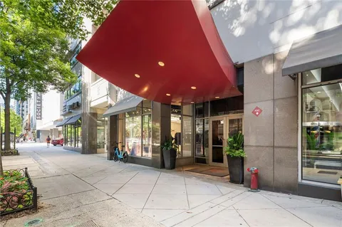$600,000 | 805 Peachtree Street Northeast, Unit 521, Atlanta, GA 30308