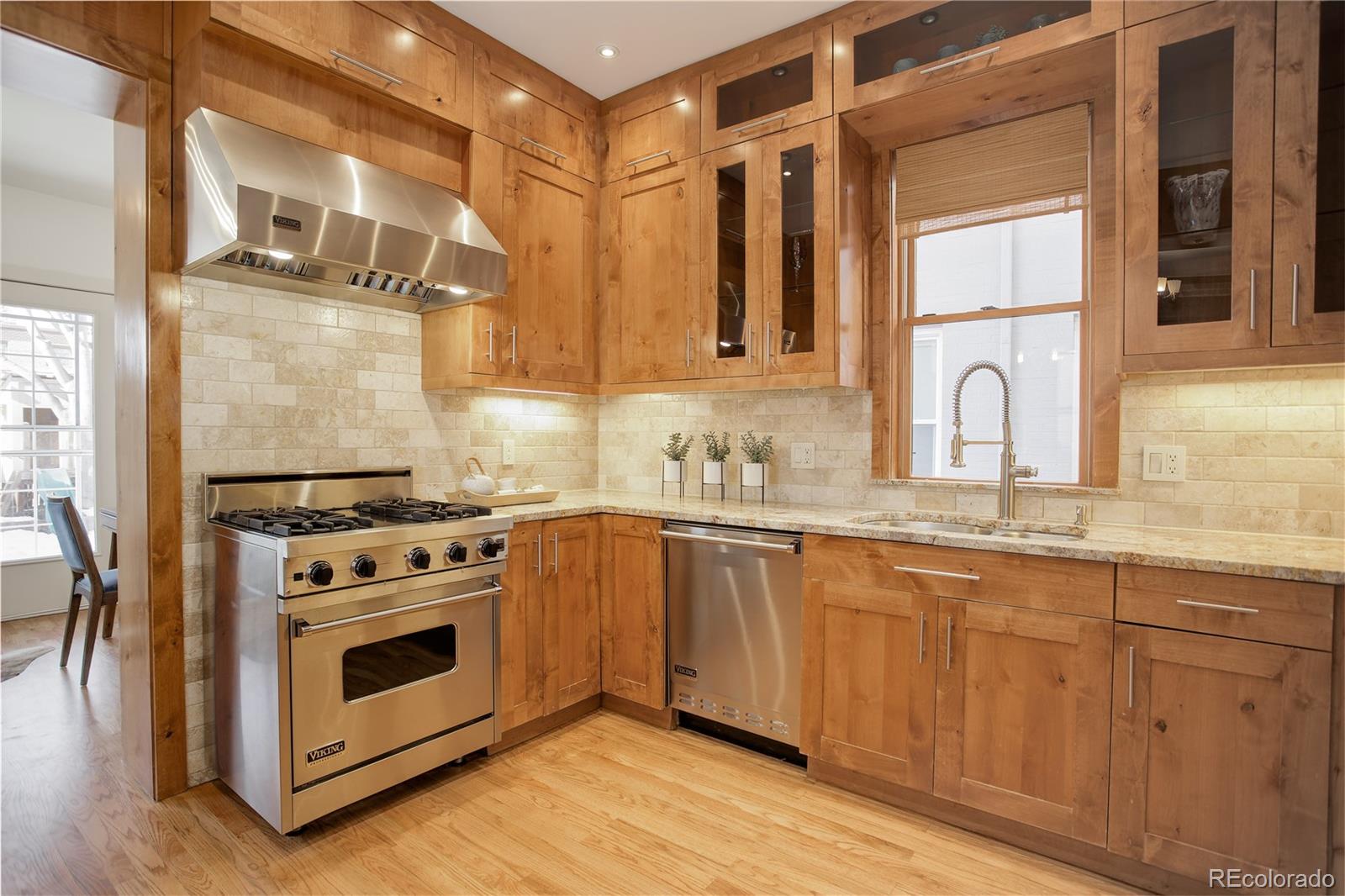 1341 St Paul Street Denver, CO 80206 - Photo 15 of 36