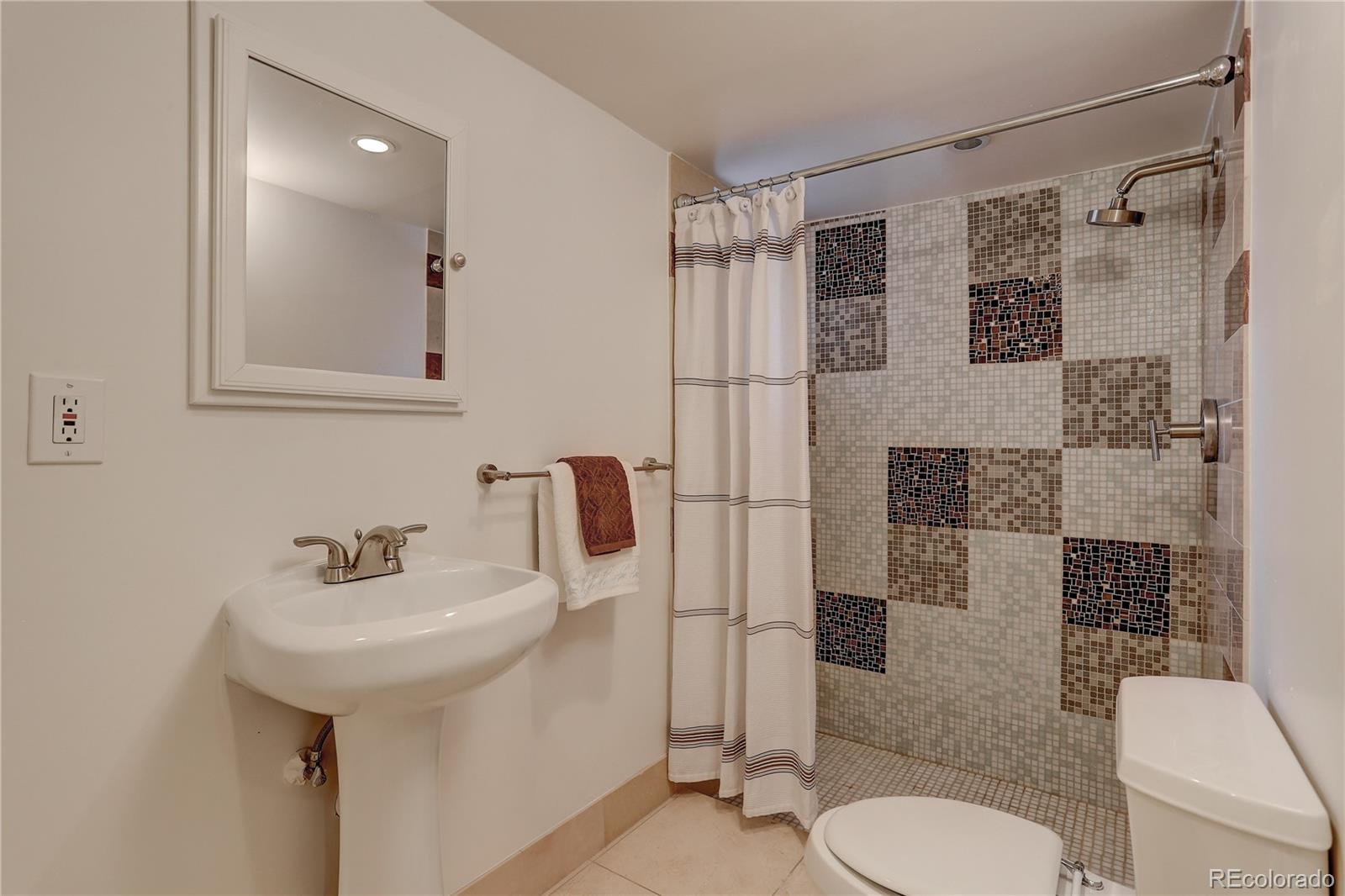 1341 St Paul Street Denver, CO 80206 - Photo 17 of 36