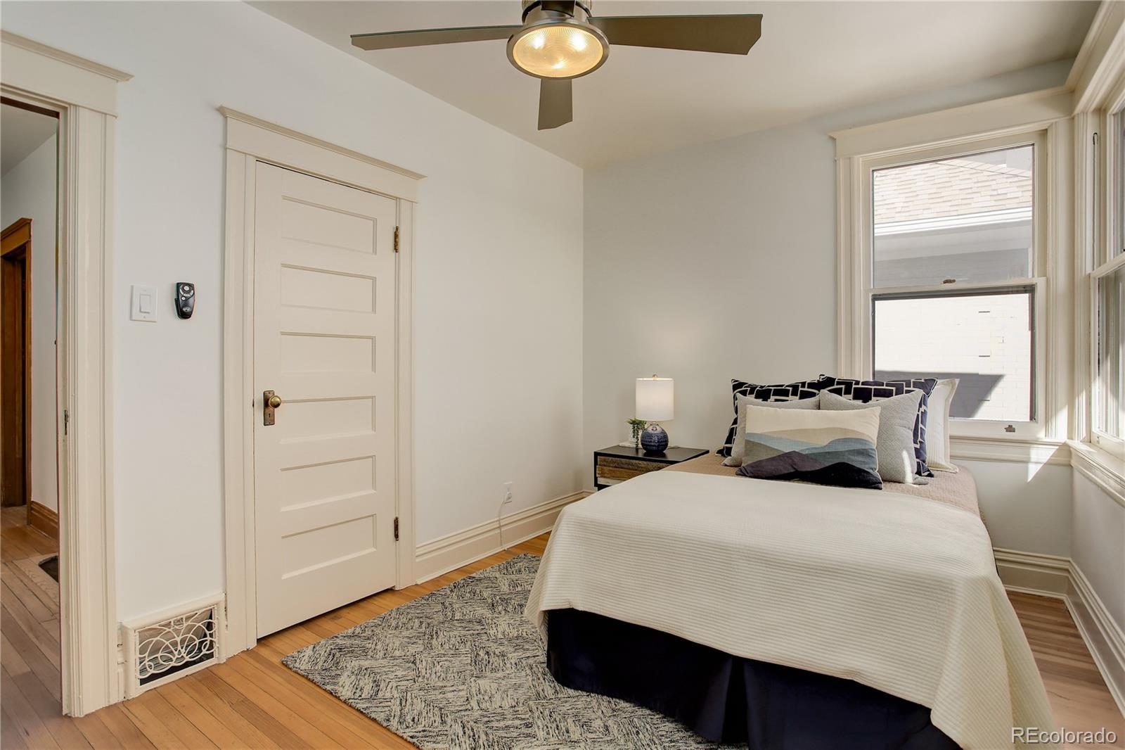 1341 St Paul Street Denver, CO 80206 - Photo 18 of 36